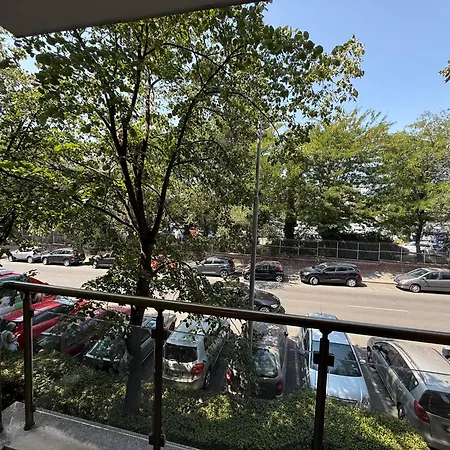 Please Апартамент